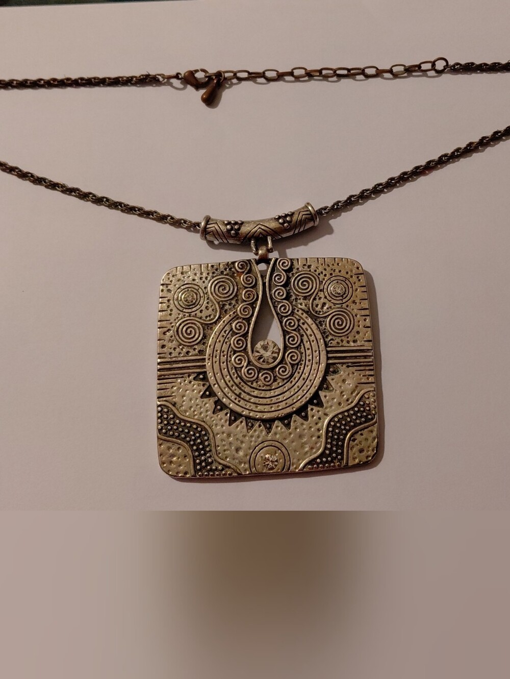 Antique-Style Gold Square Pendant Rhinestones Necklace Women's Jewelry